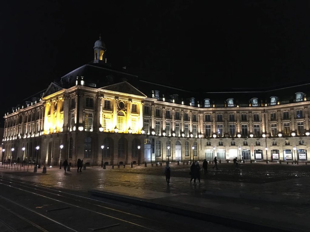 bordeaux-mirroir-d'eau-bordeaux-au-top-architecture (2)